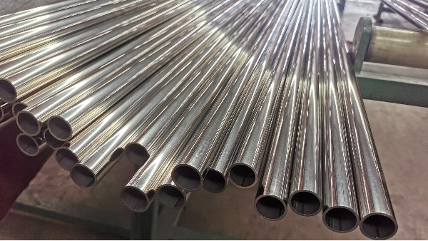 201和202不銹鋼管的區別！